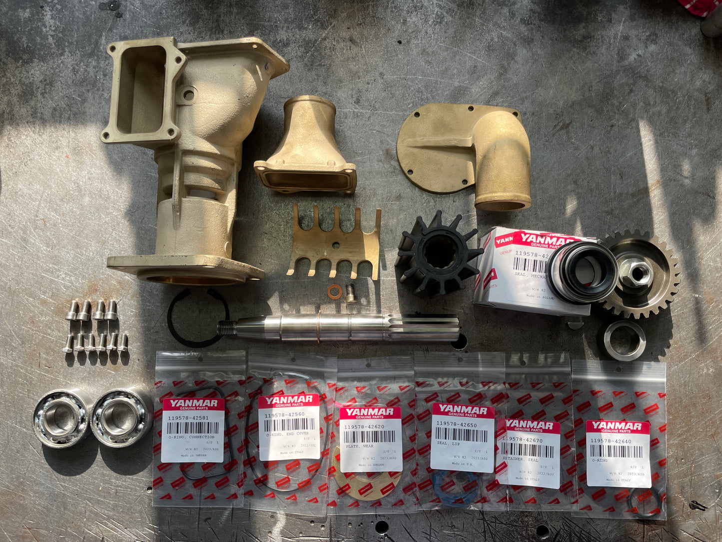 YANMAR 6LY3 Sea Water Pump 119578-42501