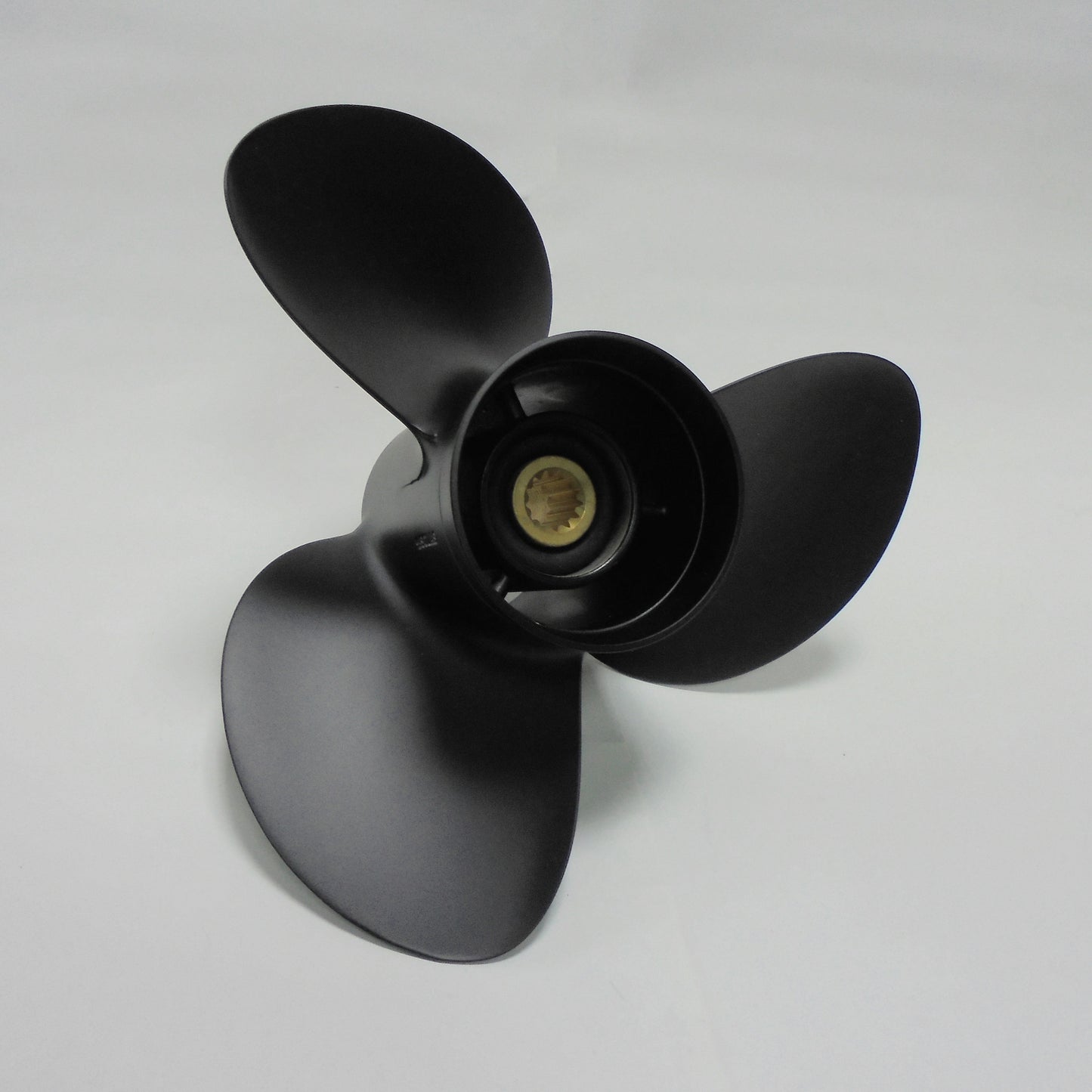 Propeller SUZUKI 60–140 HP (Aluminum) 19"
