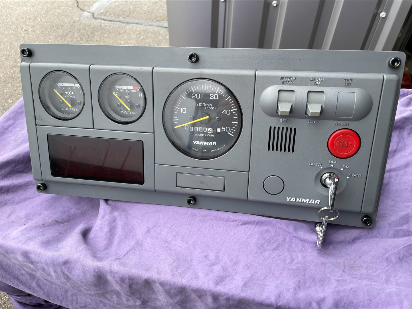 2 x YANMAR 4LH-STE 230HP at 3300RPM Bobtail