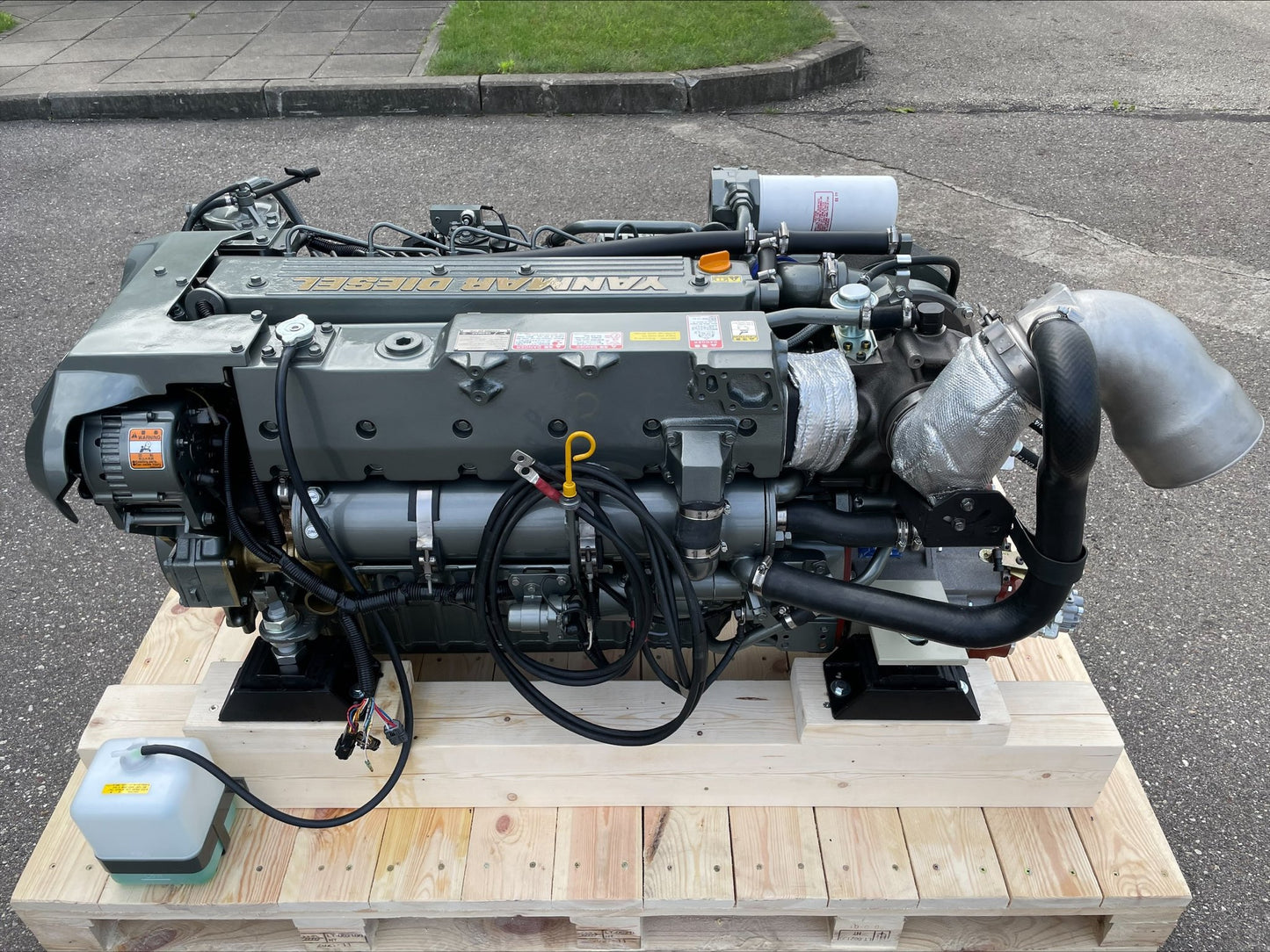 2 x YANMAR 6LYA-STP 370HP at 3300RPM Bobtail