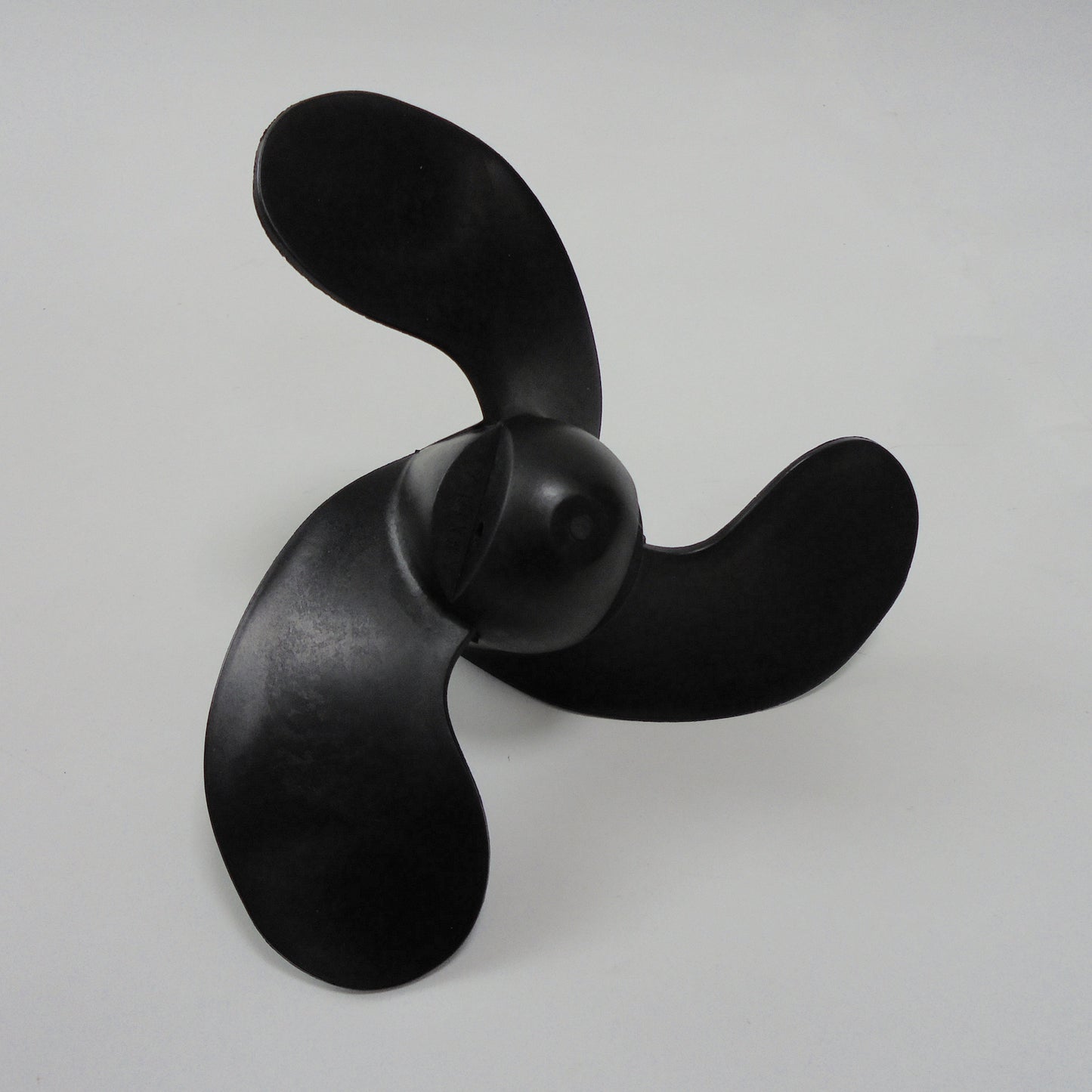 Propeller TOHATSU NISSAN 2.5–3.5 HP (Plastic) 6" 0001-073-06P