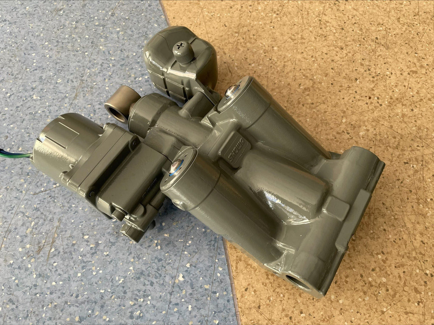 HONDA BF75-BF90 BF115 BF130 BF150 Power Trim Assy 56000-ZW1-712