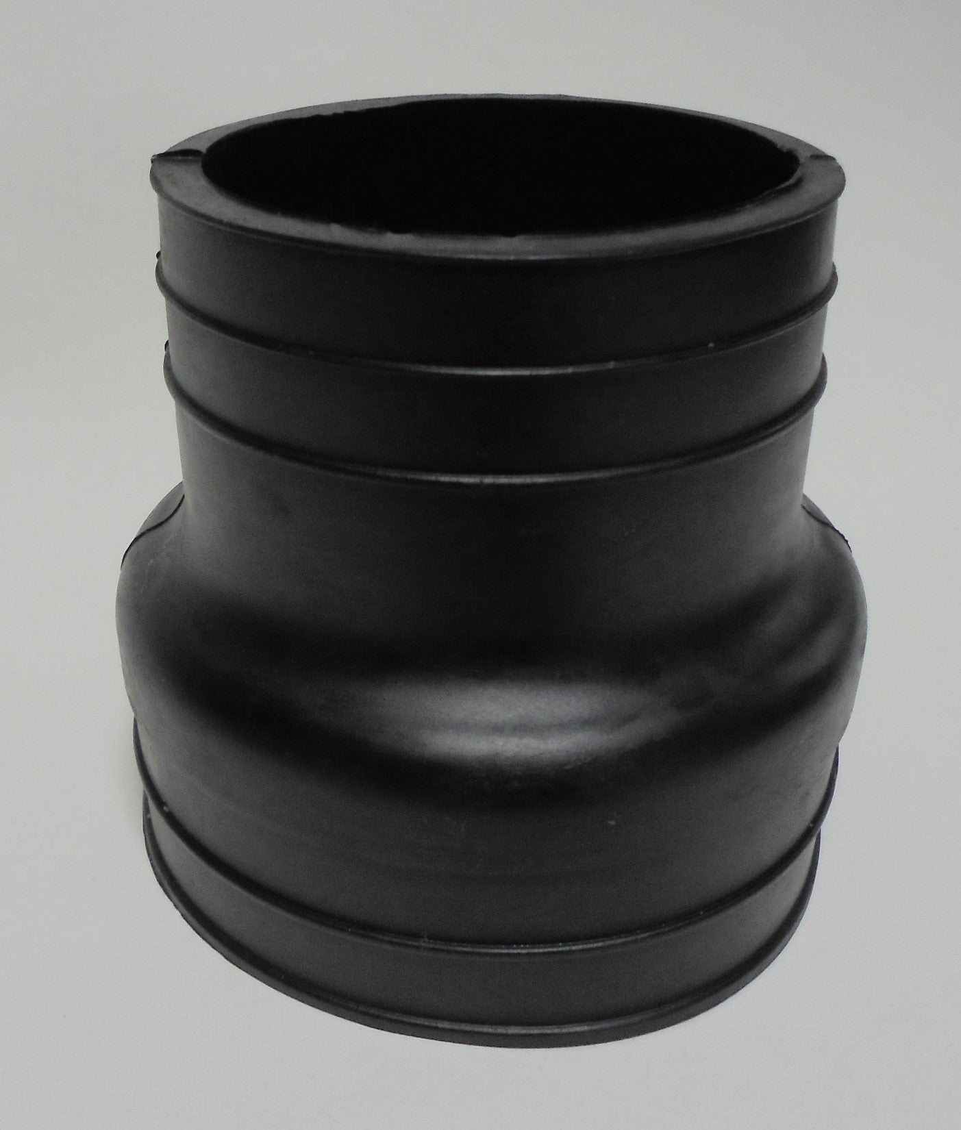 OMC 5.0/5.8/5.7/7.5L Exhaust hose upper 912374