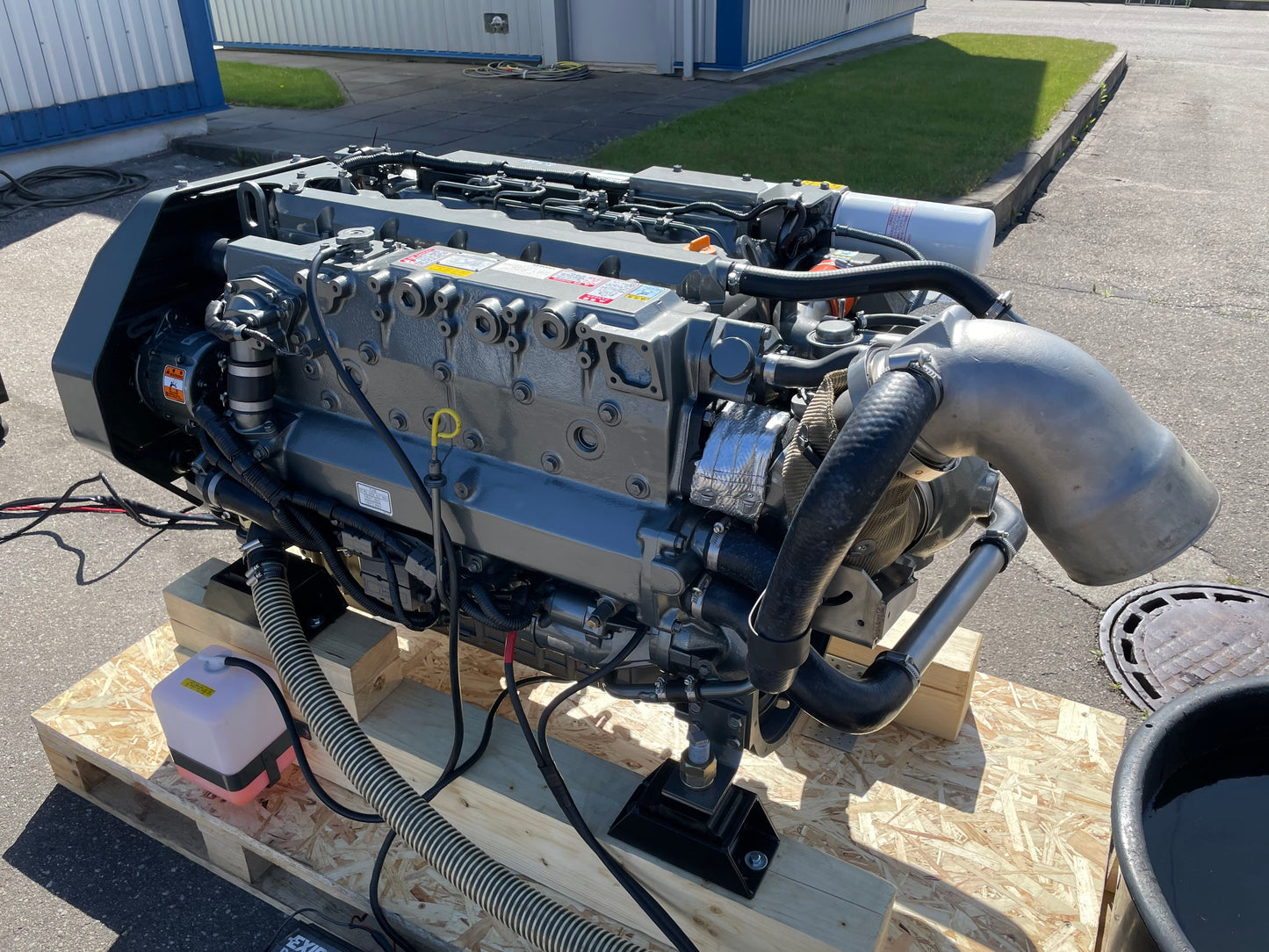 2 x YANMAR 6LY3-ETP 480HP at 3300RPM Bobtail