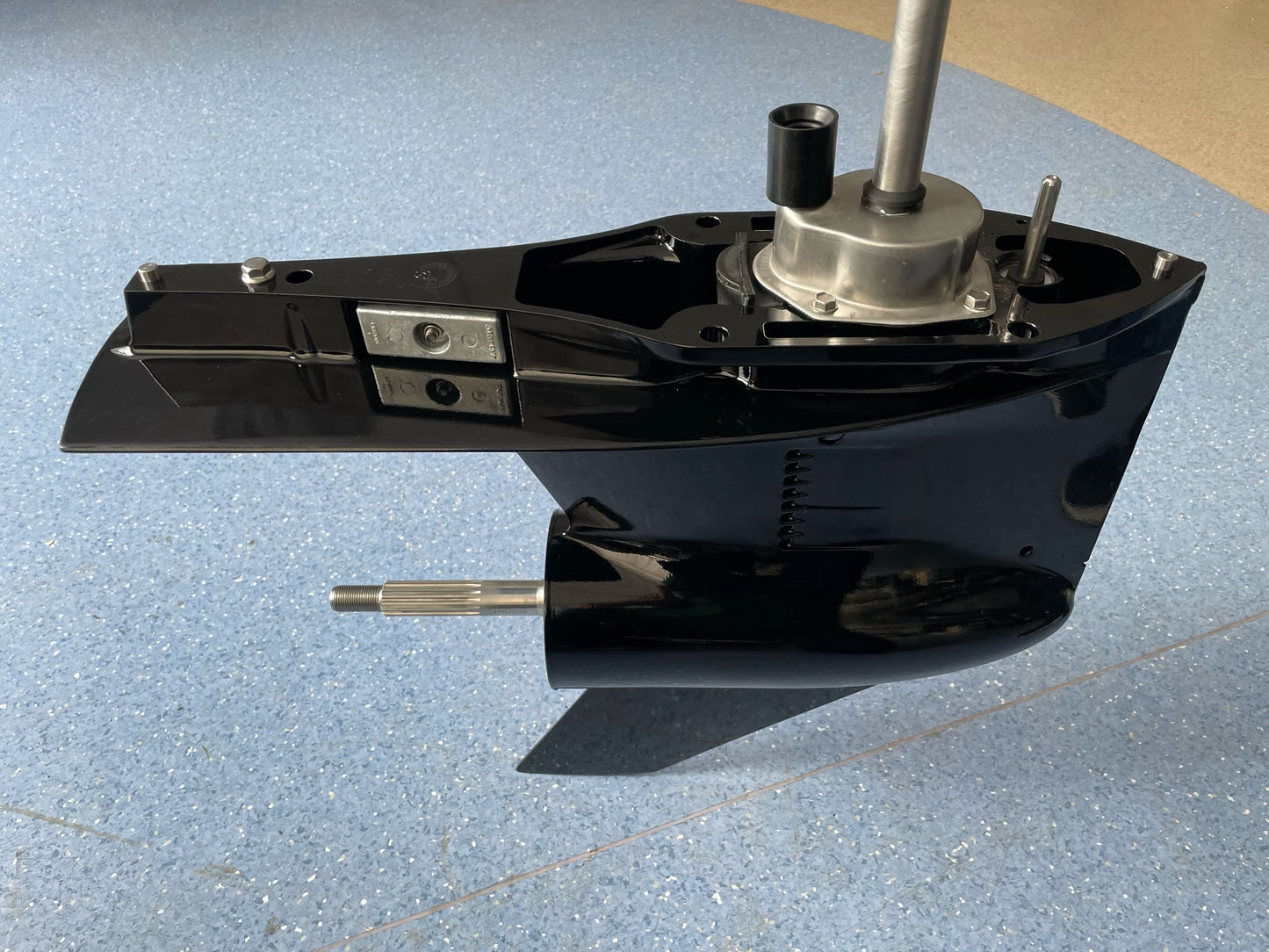 Genuine MERCURY F150-F135 EFI Sea Pro Lower Unit Assy 8M0057746 8M0099218