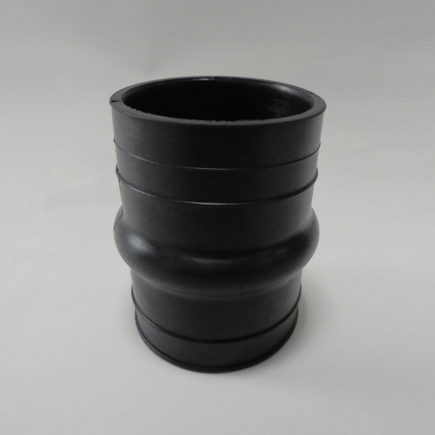 OMC 2.5/3.0/2.3/4.3/5.0/ 5.8/5.7L Exhaust hose lower 89222