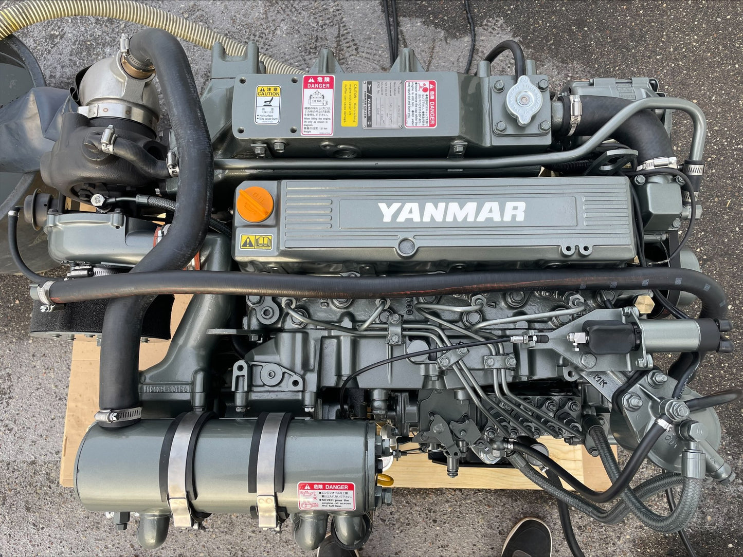 2 x YANMAR 4LHA-STP 240HP at 3300RPM Bobtail