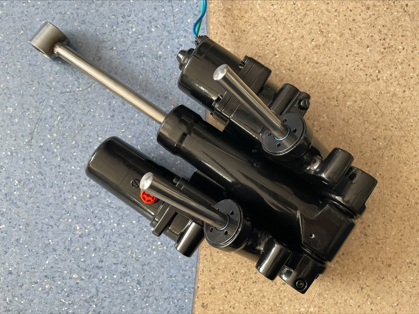 SUZUKI Power Trim Assy DF300 DF250 DF225 DF200 OEM: 48000-98J06 48000-93J24 48500-93J01 48000-93J03