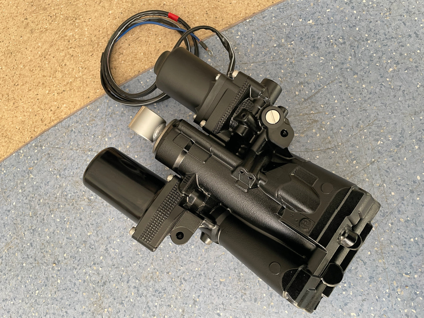 YAMAHA F250-F150 Power Trim Assy  6CB-43800-11-00