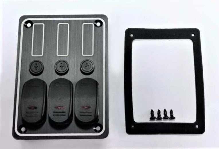 Aluminum switch panel 133x95mm; 12V / 15A Glass fuses