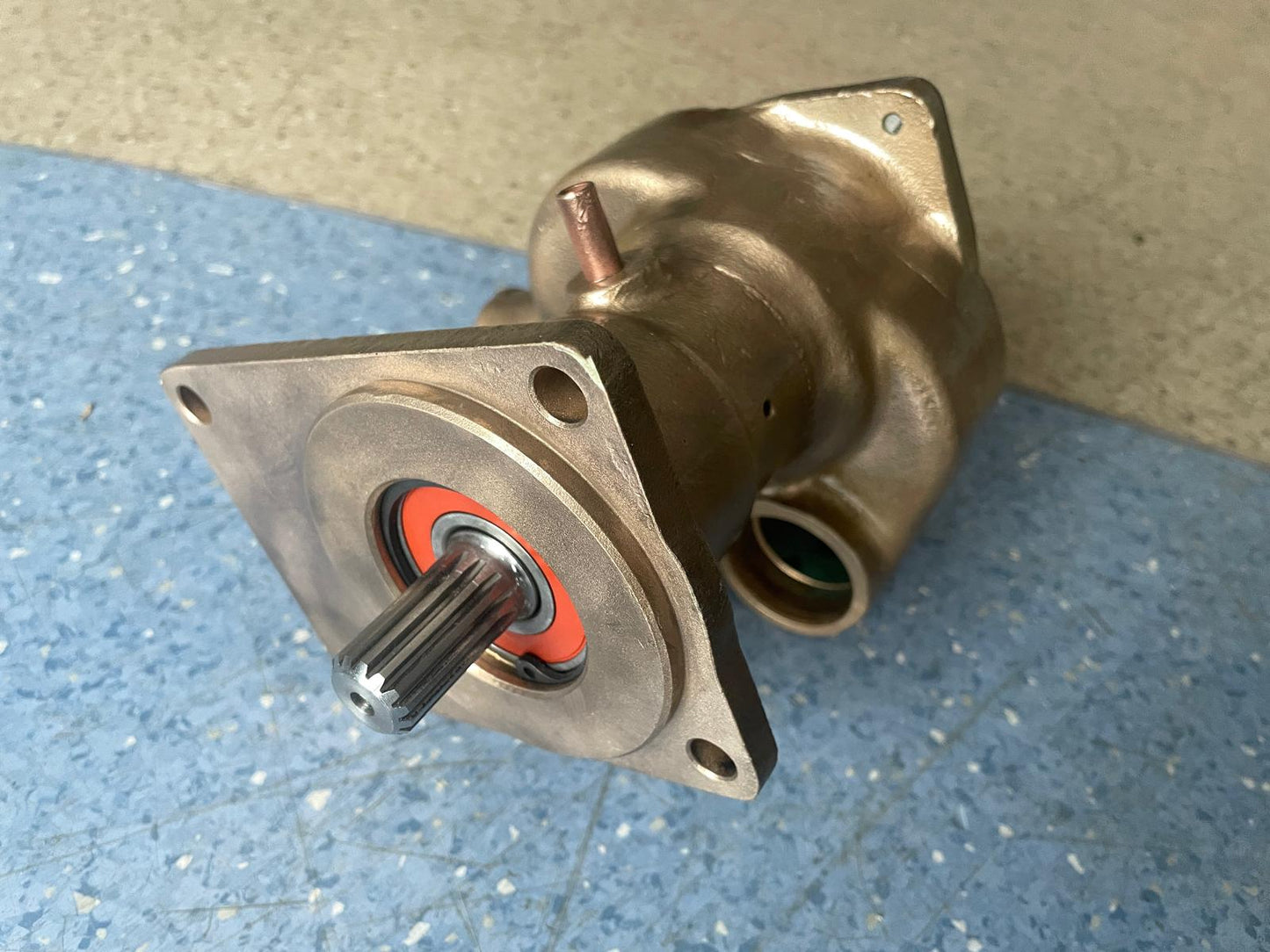 YANMAR 4LH 4LHA TE HT DT  Sea Water Pump 119171-42500