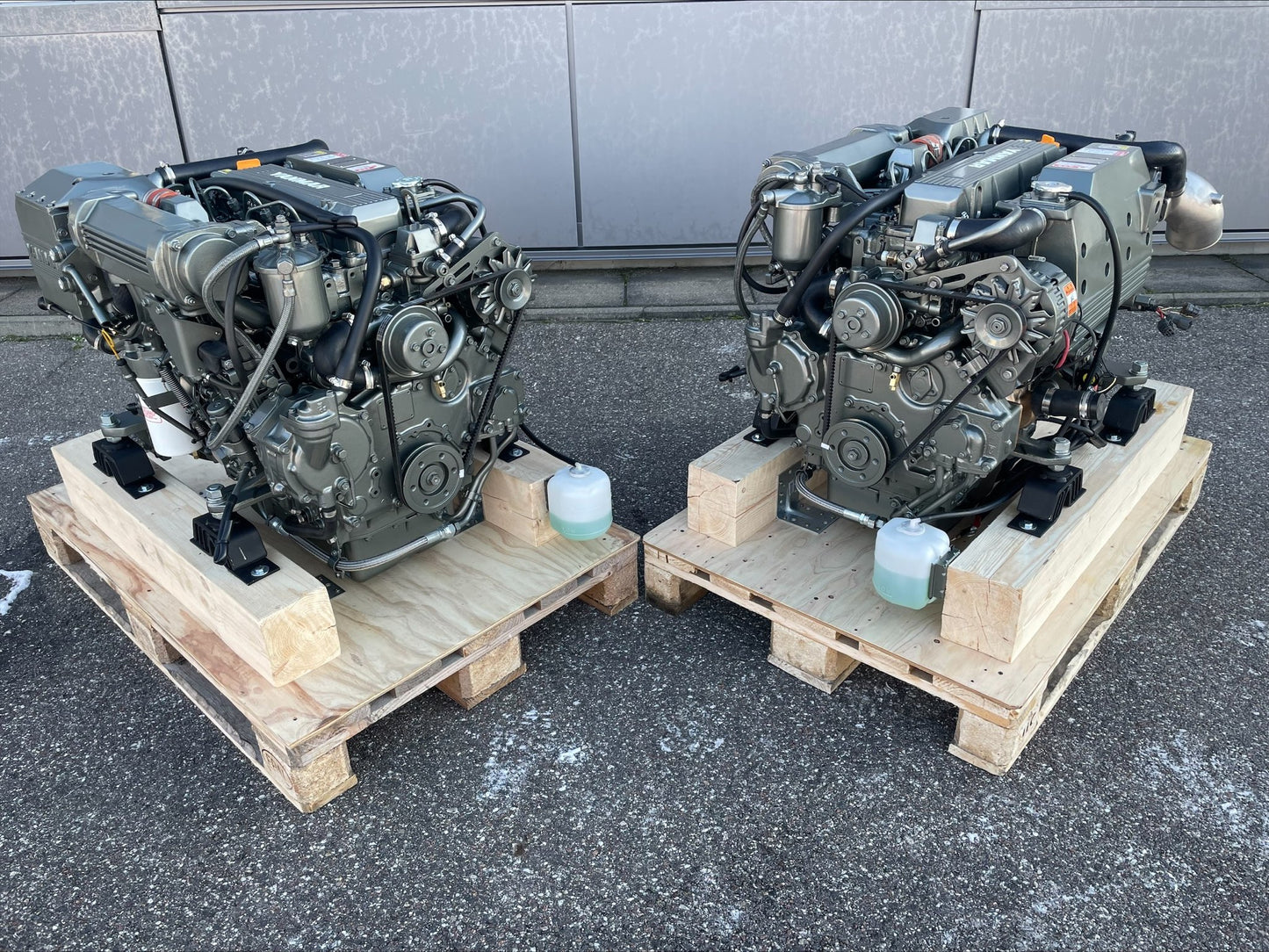 2 x YANMAR 4LH-STE 230HP at 3300RPM Bobtail