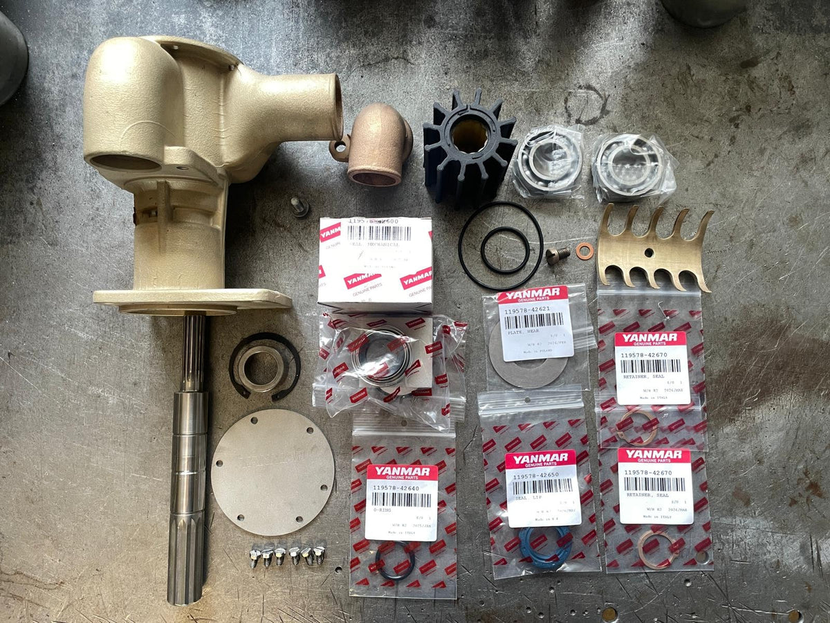 YANMAR 6LY2 6LYA 6LY  Water Pump Assy 719574-42700
