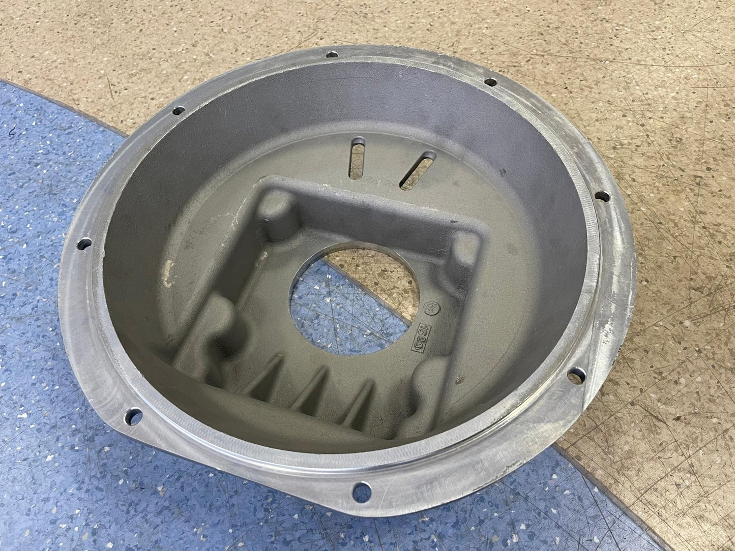 YANMAR SD60-5 FLANGE ASSY, SAE#5 - 196460-02110