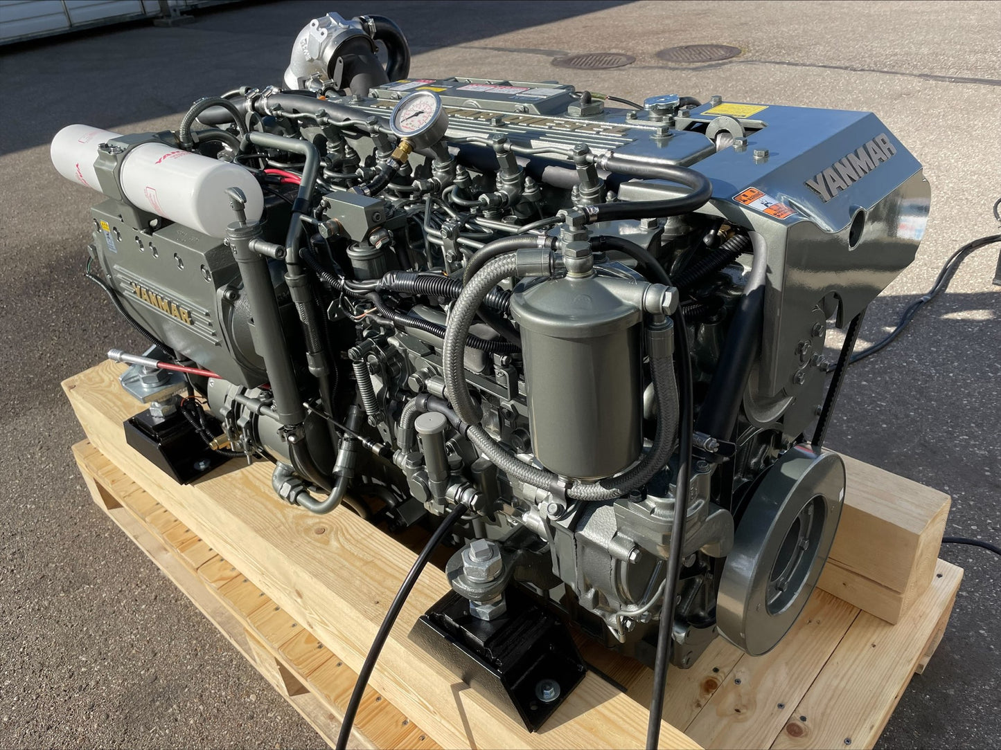 2 x YANMAR 6LY2A-STP 440HP at 3300RPM Bobtail