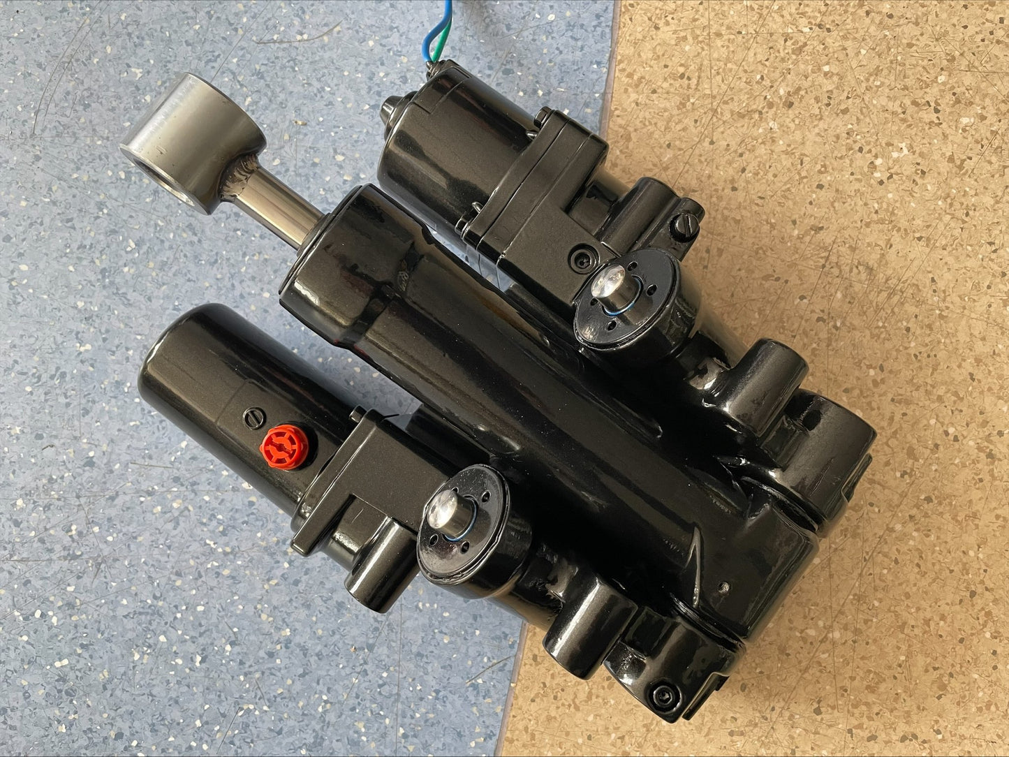 SUZUKI Power Trim Assy DF300 DF250 DF225 DF200 OEM: 48000-98J06 48000-93J24 48500-93J01 48000-93J03