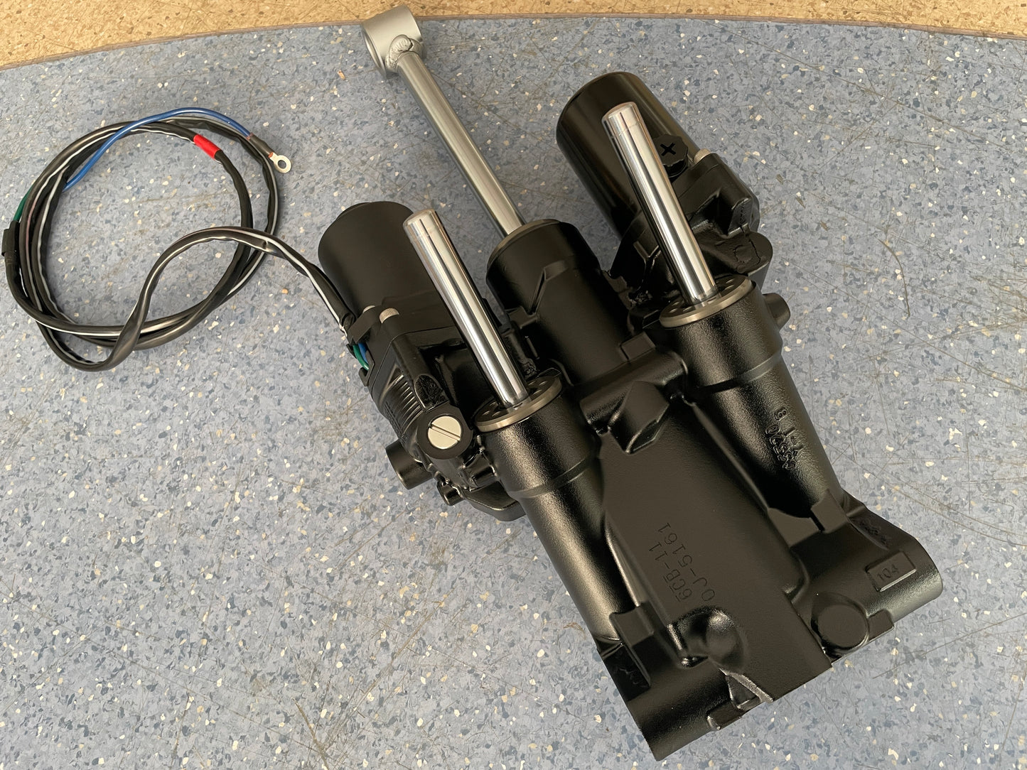 YAMAHA F250-F150 Power Trim Assy  6CB-43800-11-00